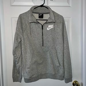 Women’s Nike 3/4 zip up